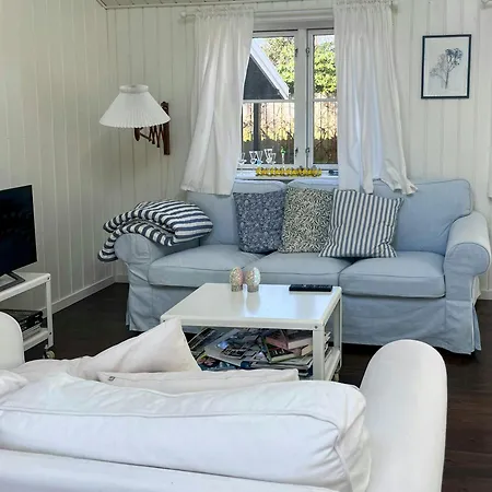 بيت للعطل Charming Summer House Near *