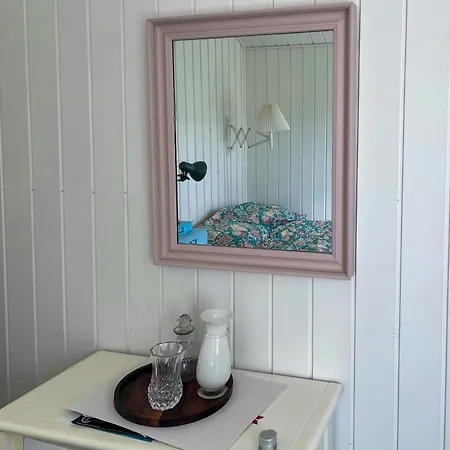 Charming Summer House Near بيت للعطل
